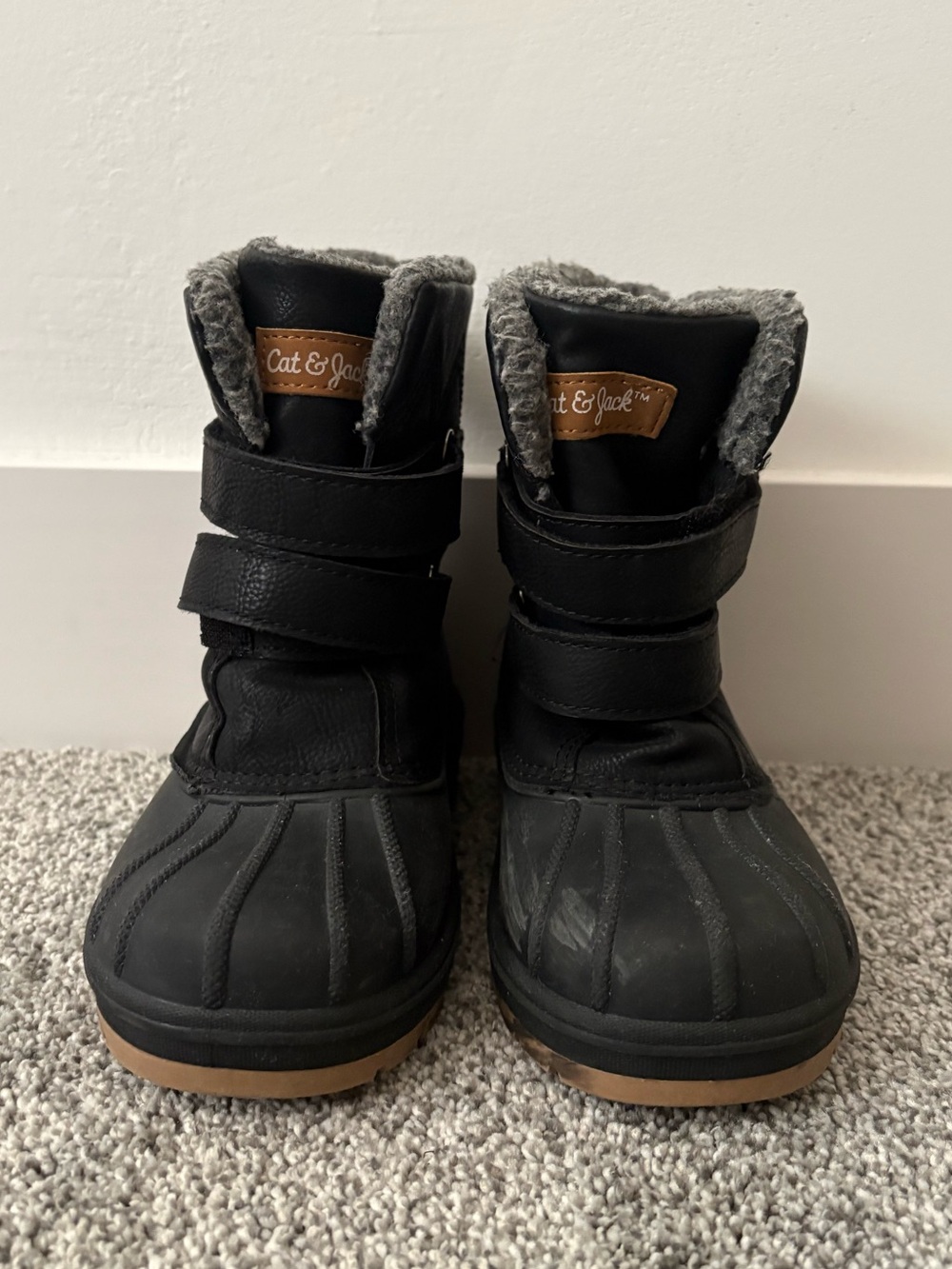 Cat & Jack Black Kids' Waterproof Snow Boots with Gray Faux Fur